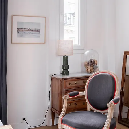 Apartment Veeve - Cotton White Paris